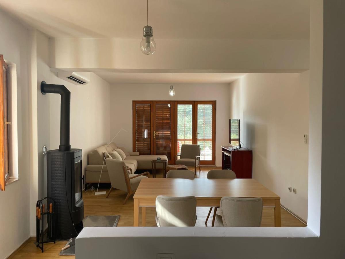 Six Bedroom Holiday Home Matea Ploce  Exteriér fotografie
