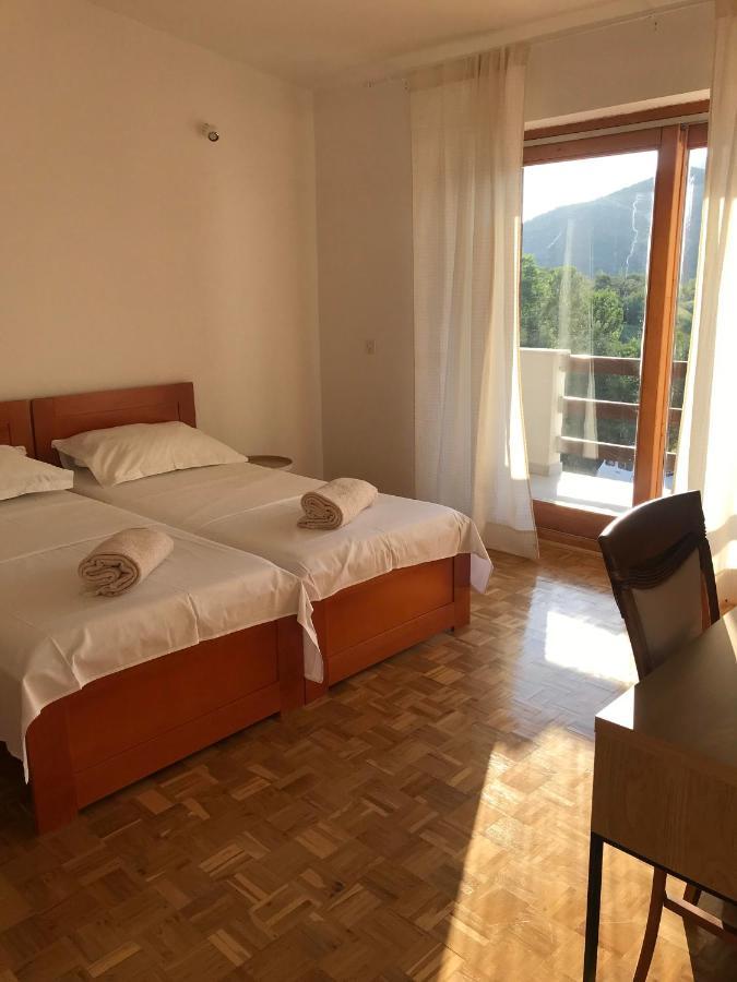 Six Bedroom Holiday Home Matea Ploce  Exteriér fotografie