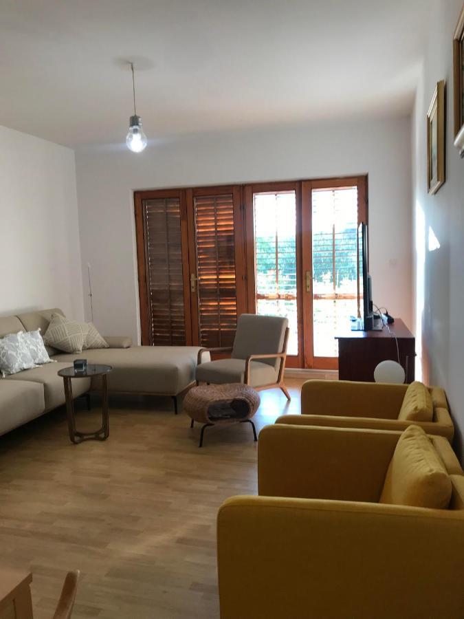 Six Bedroom Holiday Home Matea Ploce  Exteriér fotografie